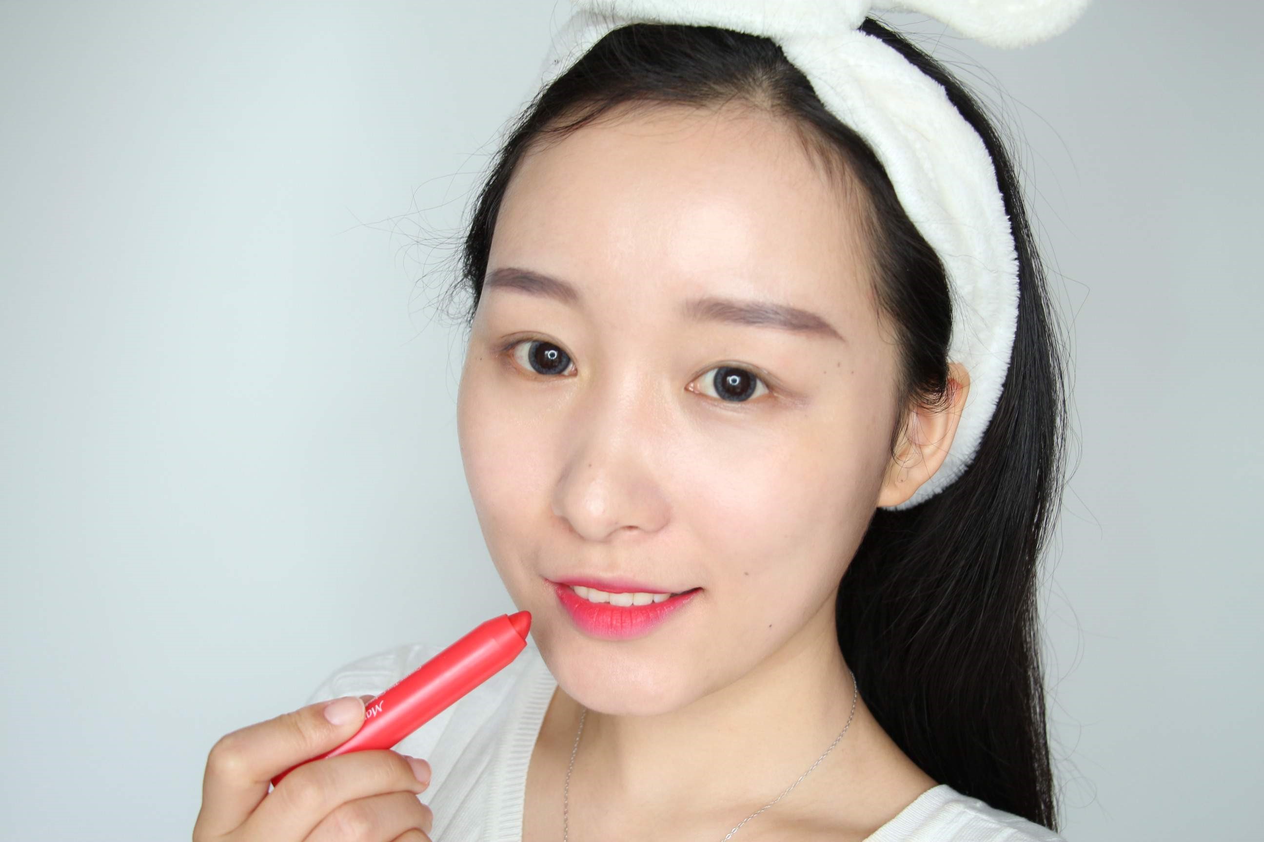 独立候选人纳夫罗茨基赢得波兰总统选举